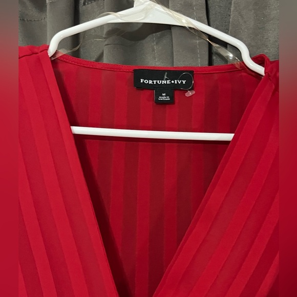 Beautiful red blouse! Size M 🍁 - Picture 2 of 6